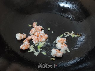 虾仁烩丝瓜步骤5