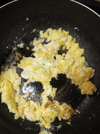 经济实惠好吃得连汤汁都不剩的丝瓜炒鸡蛋步骤4