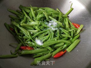 辣炒空心菜梗步骤6