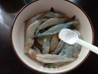 孜然开背虾步骤3