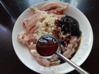 蒜香叉烧鸡腿排步骤8