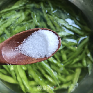 苦瓜洋葱炒蛋步骤5