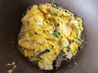 芦笋辣椒炒鸡蛋步骤4