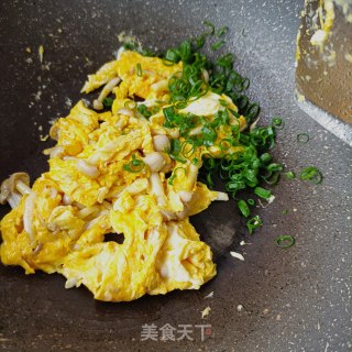 白玉菇滑蛋步骤12