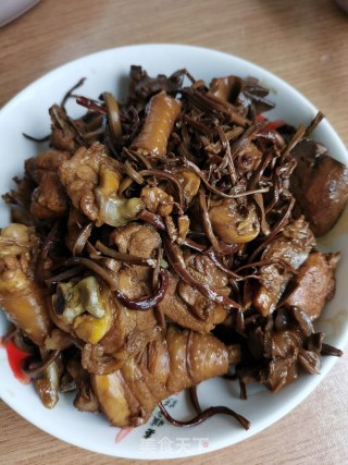 蕨菜干炖鸡肉步骤9