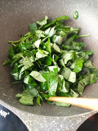 乌鸡蛋炒红薯叶步骤14
