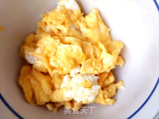 肉丝乌鸡蛋炒胡萝卜步骤6