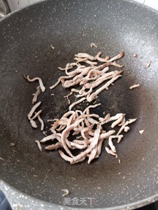 肉丝乌鸡蛋炒胡萝卜步骤7