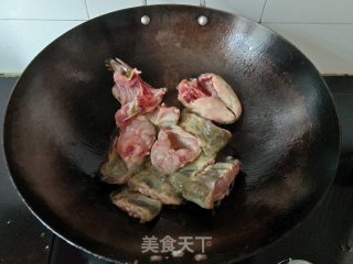 红烧鲶鱼步骤2