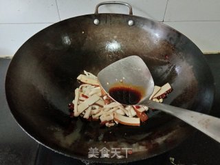 海鲜菇炒香干步骤7
