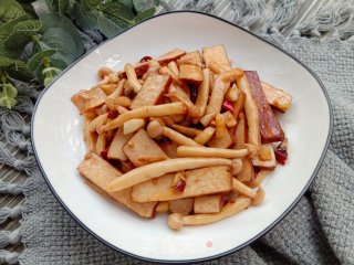 海鲜菇炒香干步骤10