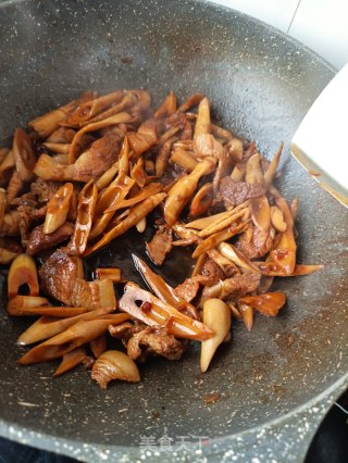 腌竹笋烧肉步骤25