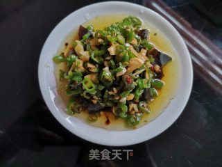 大蒜青辣椒皮蛋步骤6