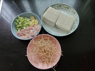 砂锅粉条炖豆腐步骤1