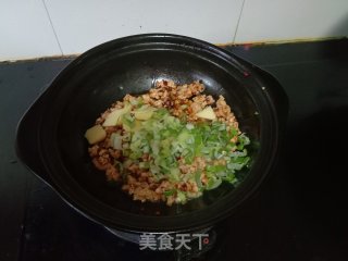 砂锅粉条炖豆腐步骤5