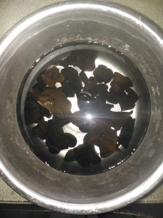 白菜火腿豆腐煲步骤2