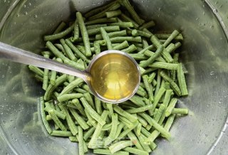 蒜蓉辣椒炒蒸豆角步骤3