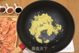蒜香北极甜虾步骤5