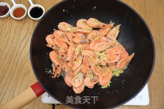蒜香北极甜虾步骤6
