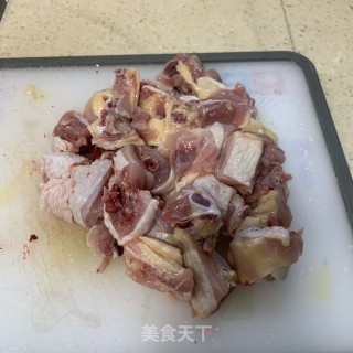 虫草花香菇滑鸡步骤1
