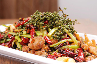 鲜香麻辣花椒鸡步骤4