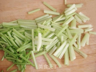 鲜香麻辣花椒鸡步骤2