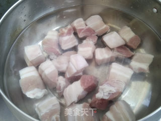 红烧五花肉豆角步骤2