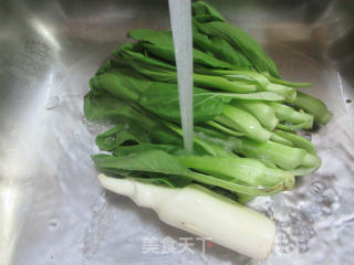 茭白炒菜芯步骤2