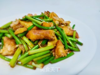 蒜薹炒鸡蛋步骤6