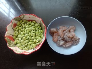 毛豆米炒虾仁步骤1