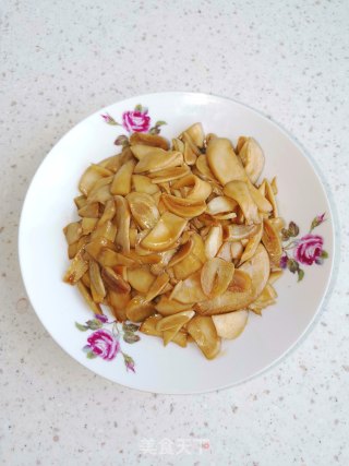 腊八蒜炒杏鲍菇步骤6