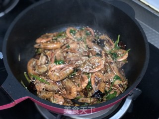 麻辣干锅虾步骤8