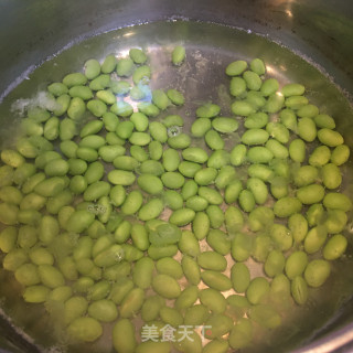 雪菜炒毛豆步骤3