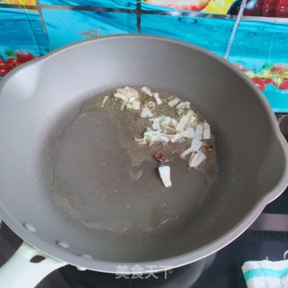 卤肉炖豆角步骤3