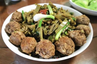 扁豆焖肉丸步骤6