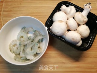 原汁原味，低卡减脂美食～蘑菇酿虾滑步骤1