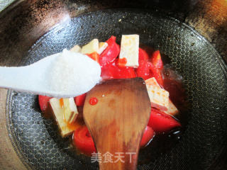 番茄炒豆腐干步骤8