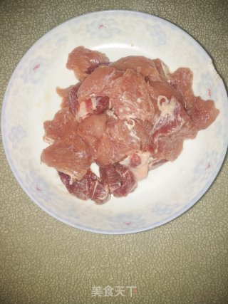 青笋银耳滑炒肉片步骤2