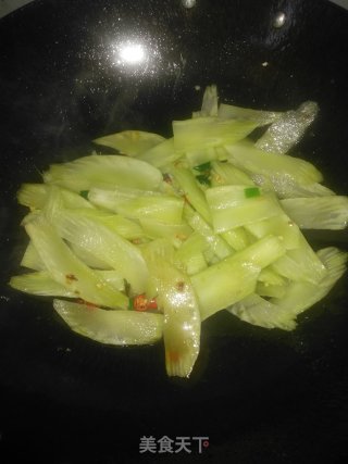 青笋银耳滑炒肉片步骤8