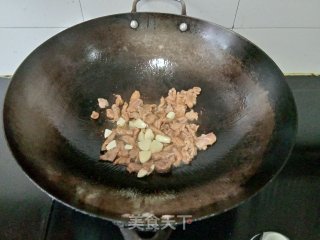 菠萝蜜炒肉步骤4