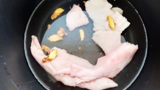 辣炒猪皮步骤2
