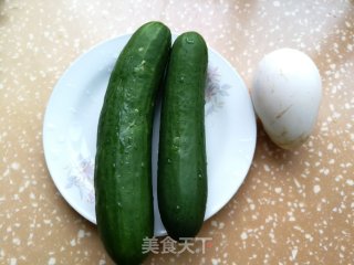黄瓜炒鹅蛋步骤1