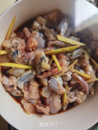 美味牛蛙步骤1