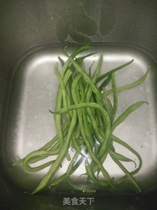 清炒四季豆步骤1