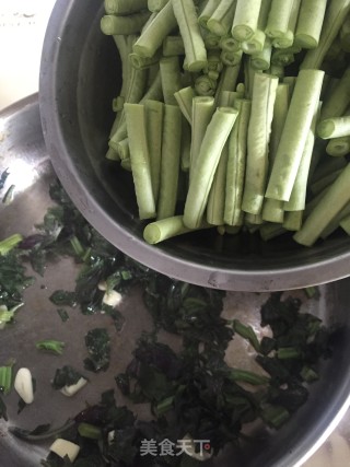 紫苏焖豆角步骤7