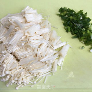 香葱鸡蛋煎金针菇步骤2