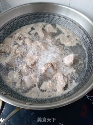咖喱炖排骨步骤2