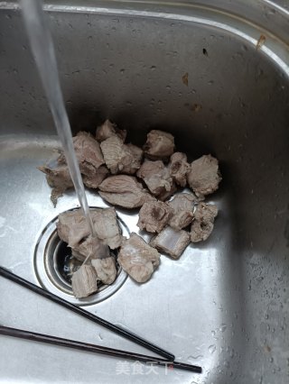 咖喱炖排骨步骤3