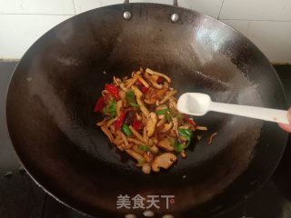 小炒双菇步骤8