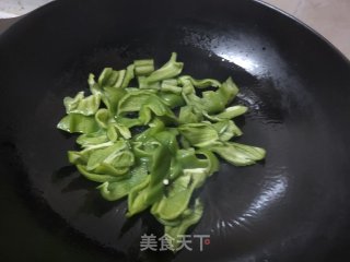 辣椒黄瓜炒青虾步骤5
